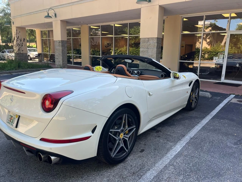 2016 Ferrari - Image 4 of 31