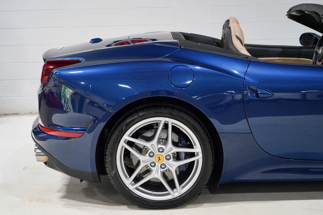 2016 Ferrari California T - Image 21 of 31
