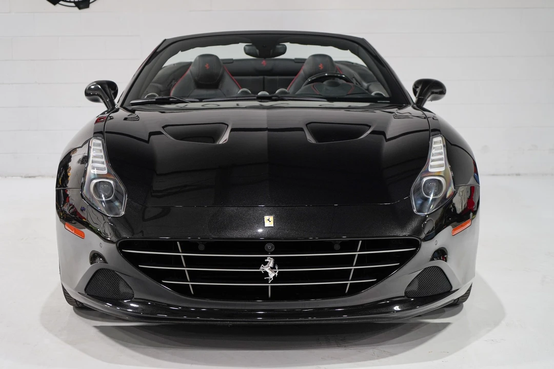 2016 Ferrari California T - Image 5 of 31