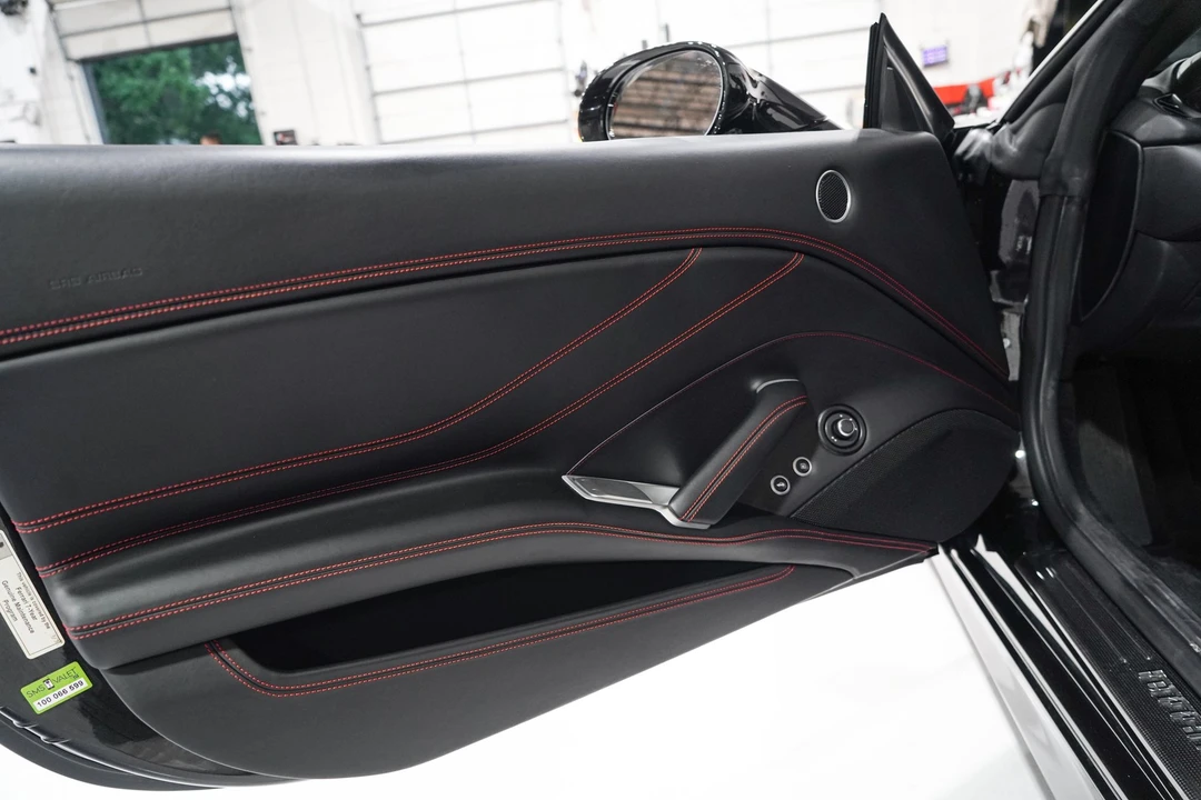 2016 Ferrari California T - Image 21 of 31