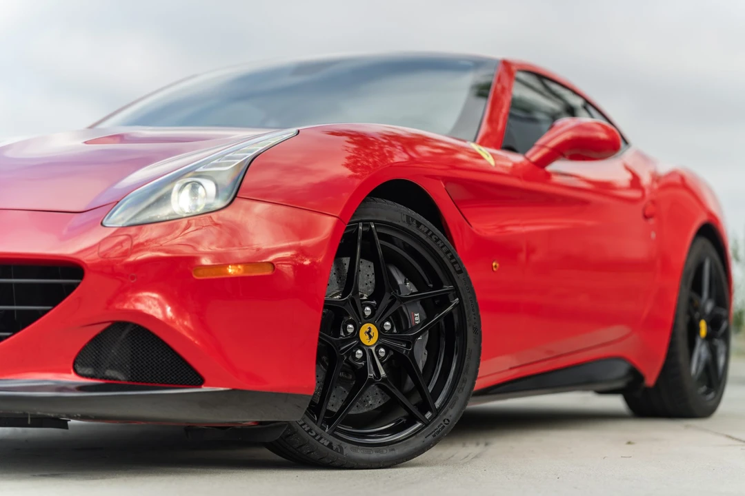 2016 Ferrari California T - Image 28 of 31