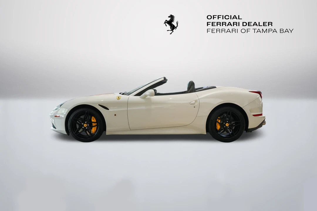 2016 Ferrari California T - Image 2 of 31