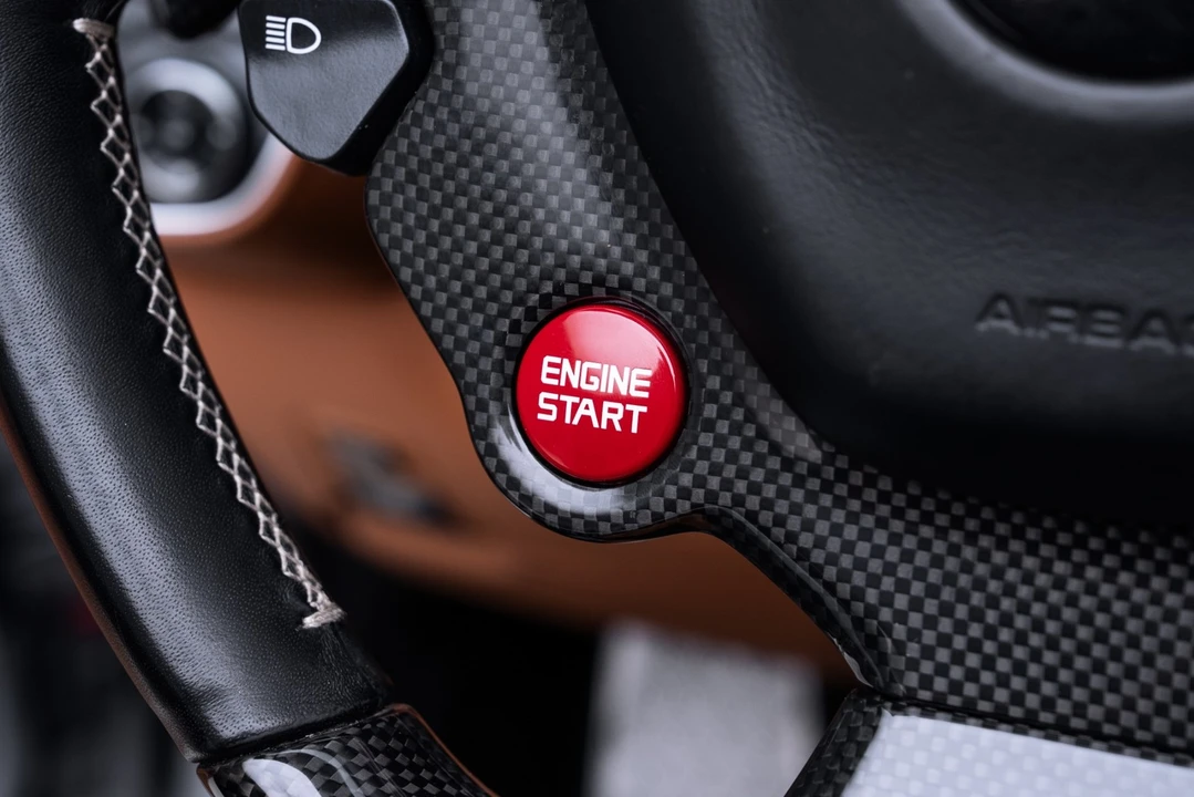 2016 Ferrari California T - Image 13 of 31