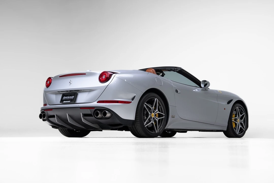 2016 Ferrari California T - Image 4 of 31
