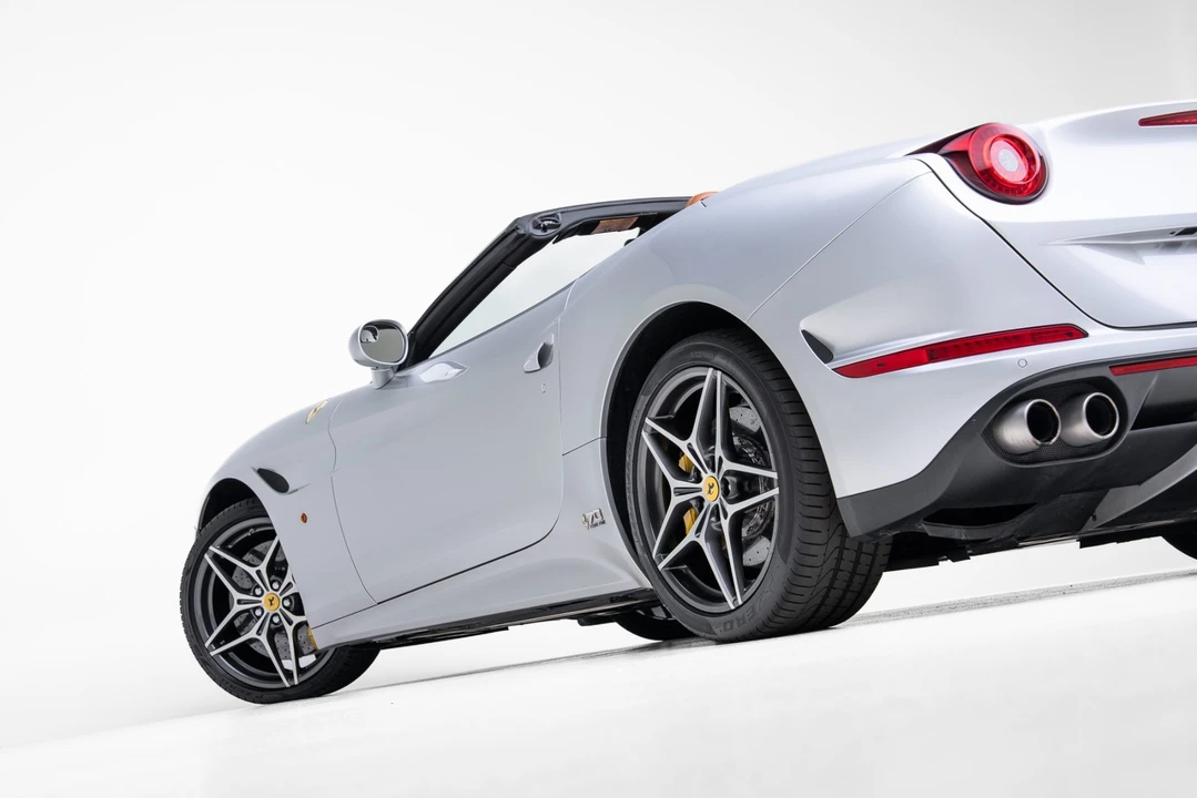 2016 Ferrari California T - Image 21 of 31