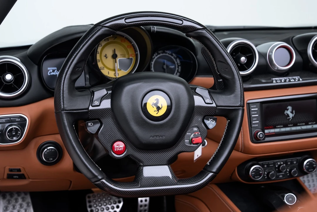 2016 Ferrari California T - Image 7 of 31