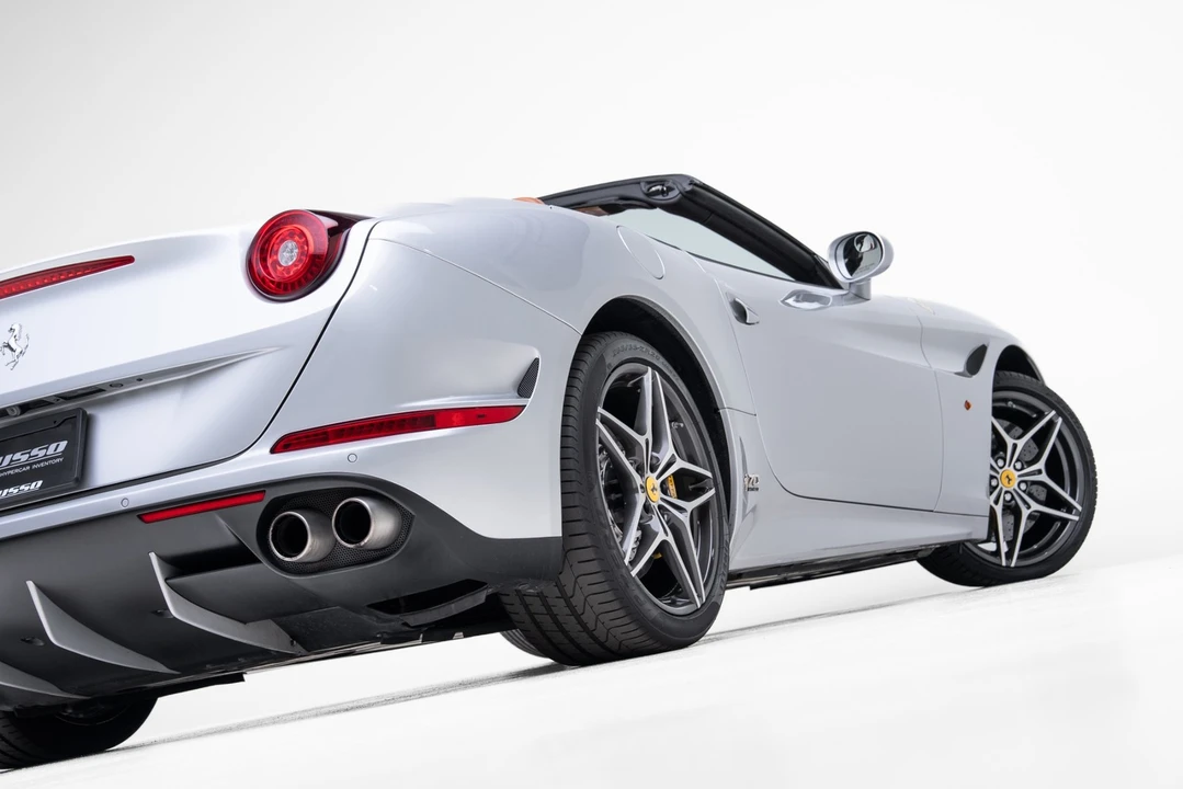 2016 Ferrari California T - Image 26 of 31