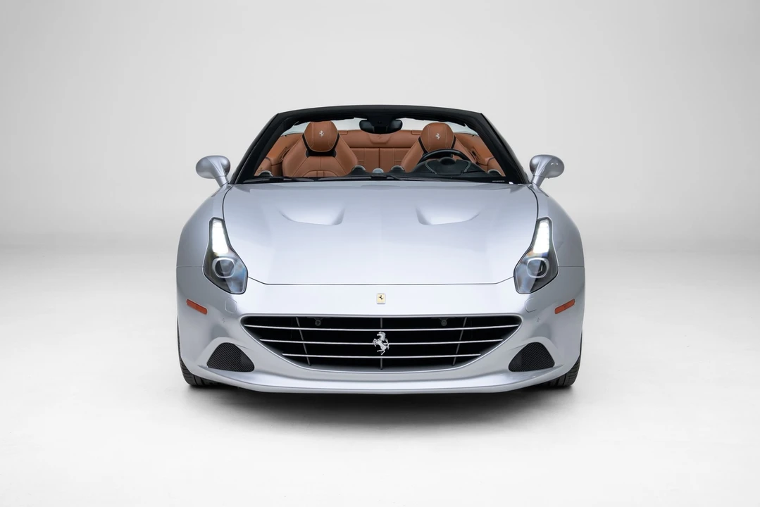 2016 Ferrari California T - Image 3 of 31