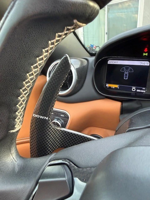 2016 Ferrari California T - Image 9 of 12