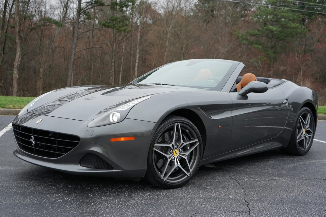 2016 Ferrari California T - Image 2 of 31