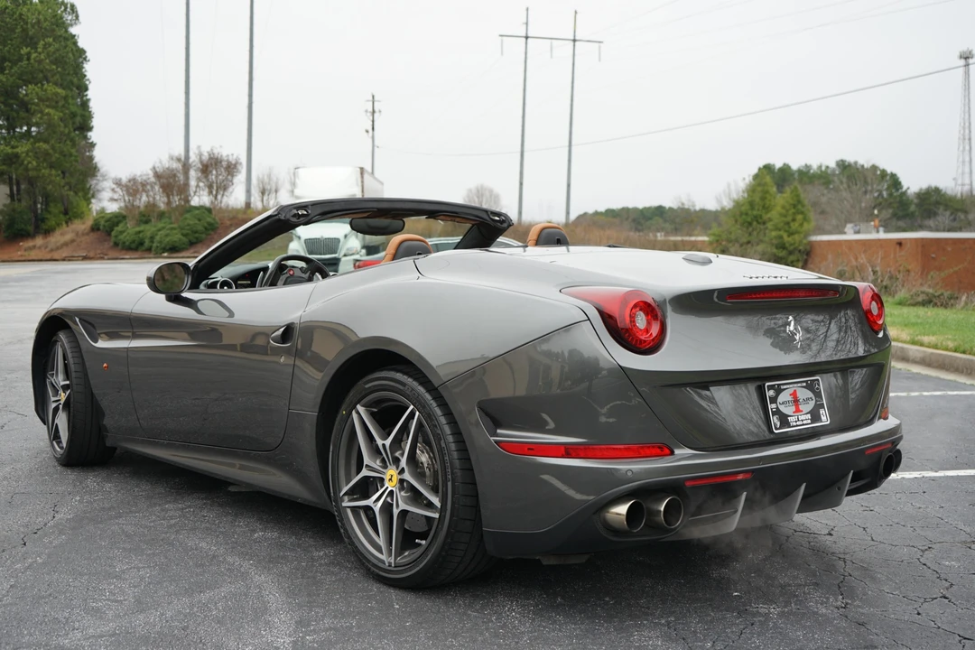 2016 Ferrari California T - Image 6 of 31
