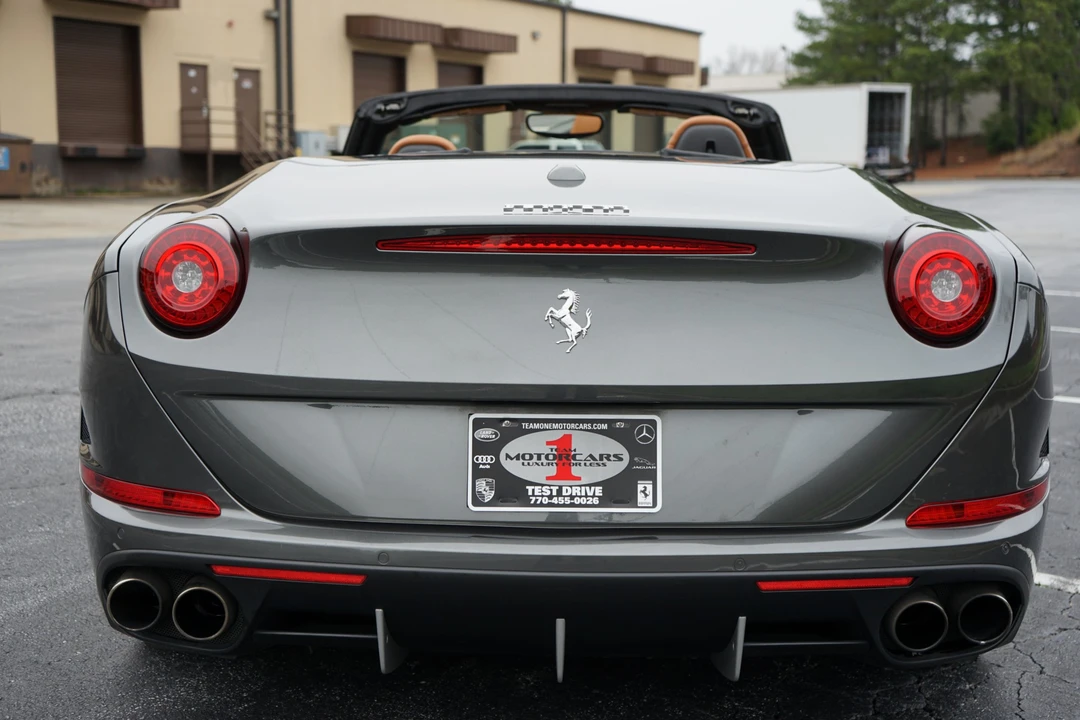 2016 Ferrari California T - Image 7 of 31
