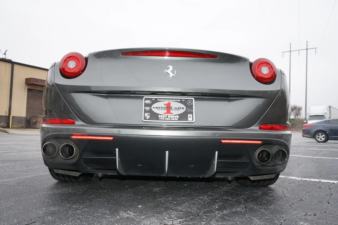 2016 Ferrari California T - Image 18 of 31