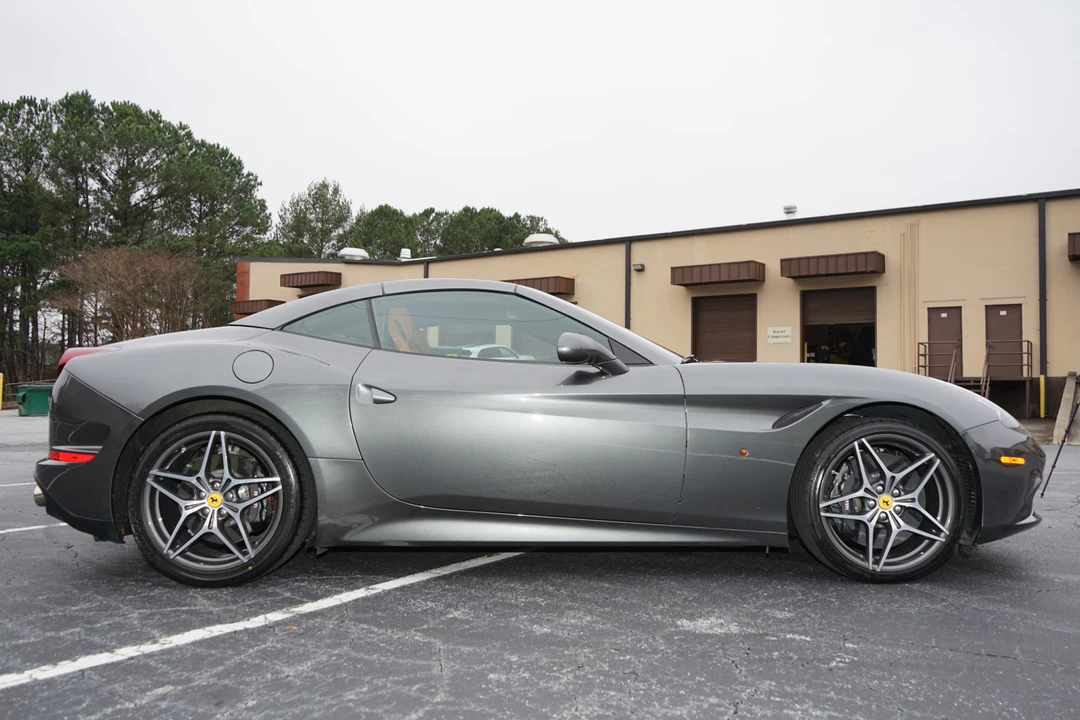 2016 Ferrari California T - Image 22 of 31