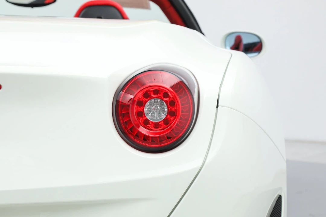 2016 Ferrari California T - Image 20 of 31