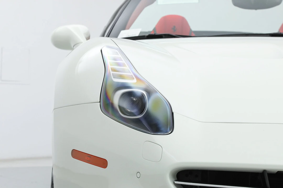 2016 Ferrari California T - Image 17 of 31