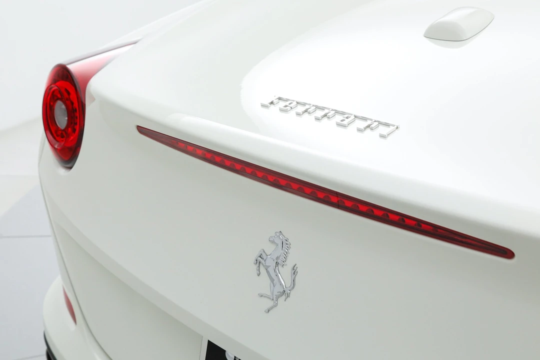 2016 Ferrari California T - Image 28 of 31