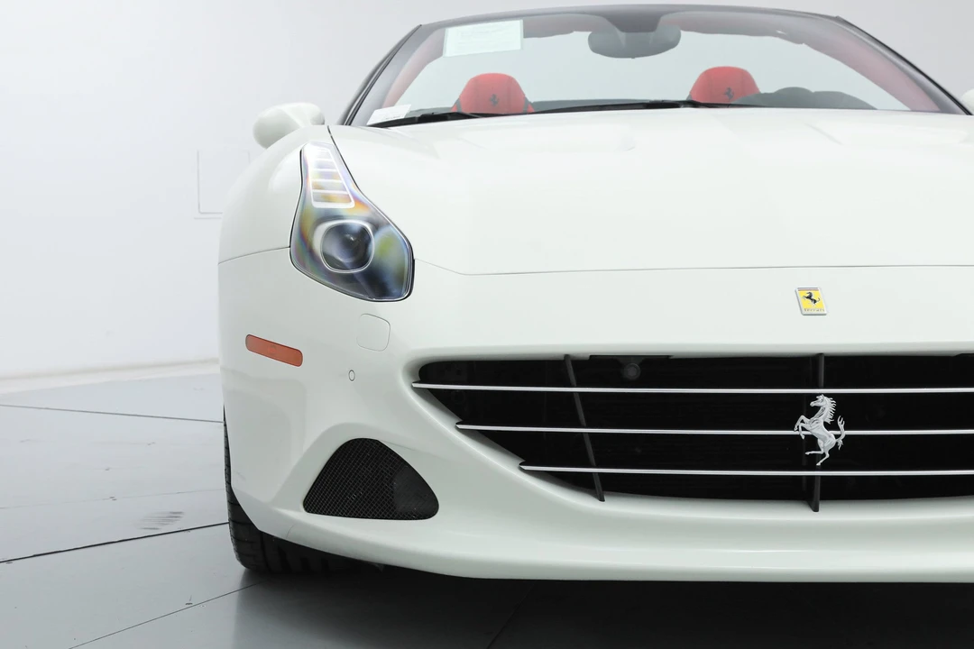 2016 Ferrari California T - Image 16 of 31