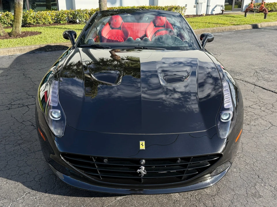2016 Ferrari California T - Image 7 of 21