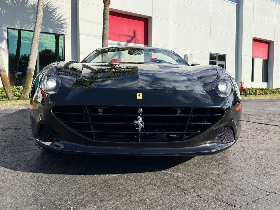 2016 Ferrari California T - Image 8 of 21