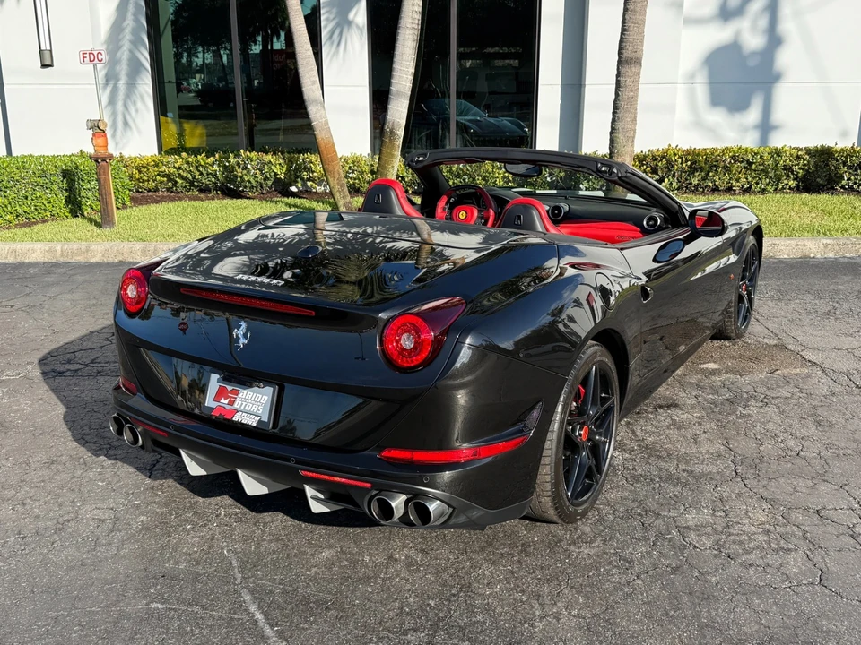 2016 Ferrari California T - Image 13 of 21