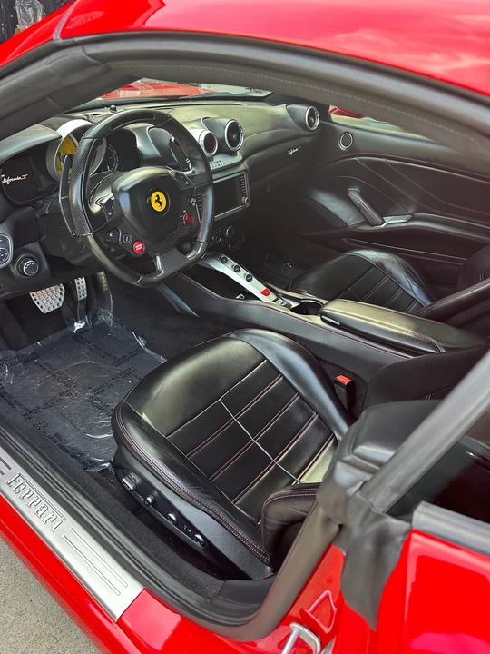 2016 Ferrari California T - Image 11 of 16