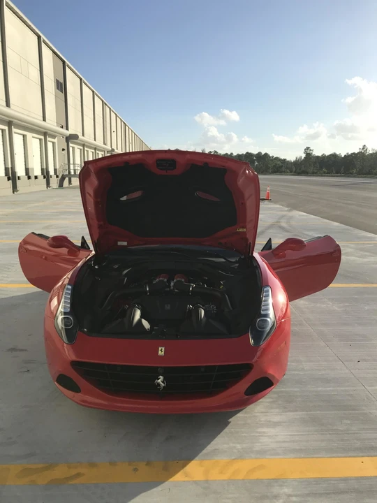 2016 Ferrari California T - Image 27 of 31