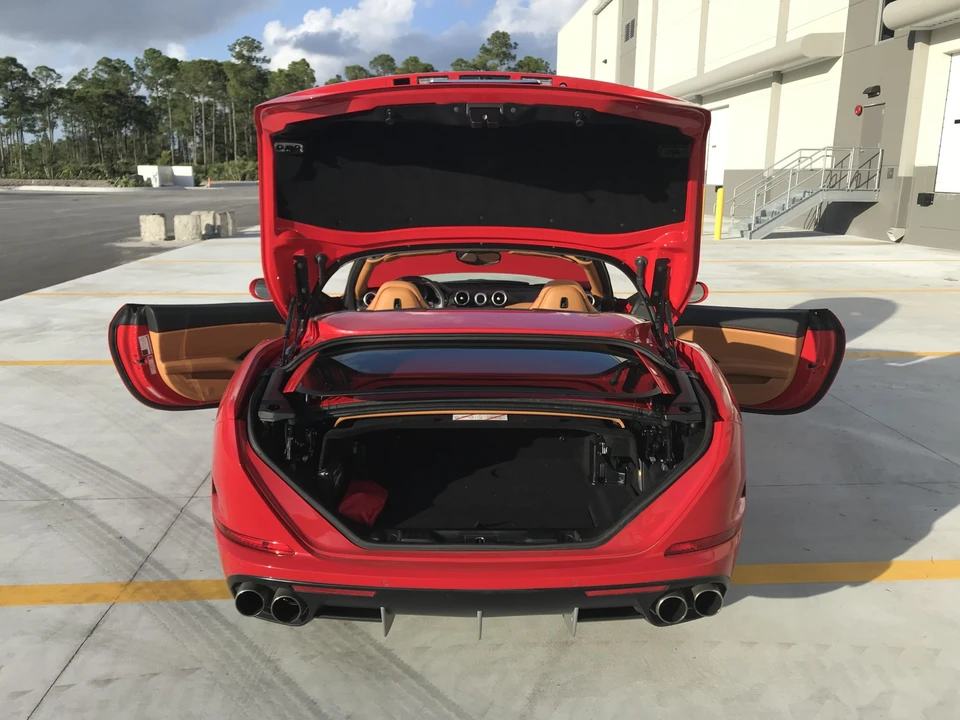 2016 Ferrari California T - Image 21 of 31