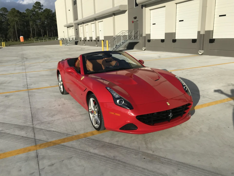 2016 Ferrari California T - Image 13 of 31