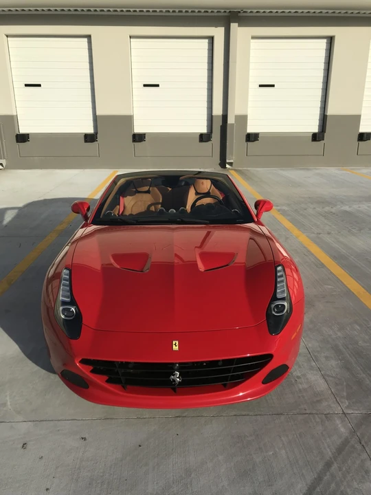 2016 Ferrari California T - Image 15 of 31