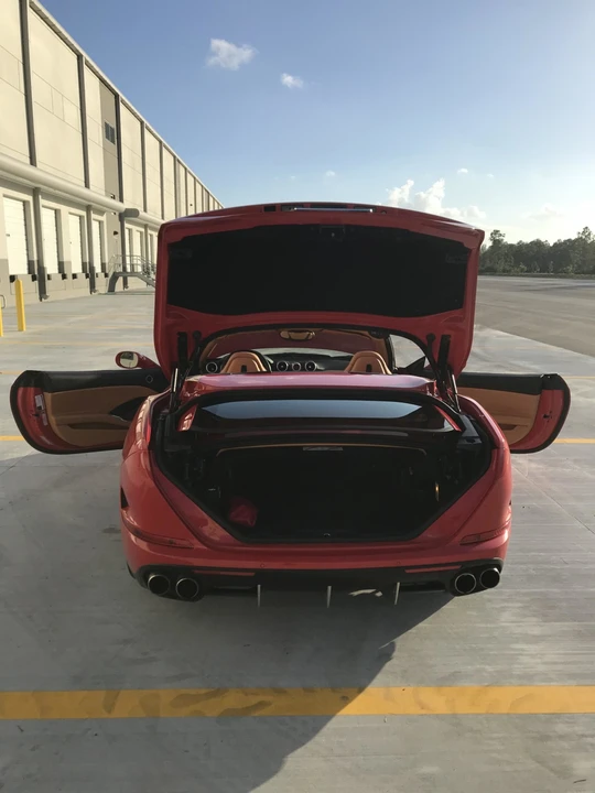 2016 Ferrari California T - Image 22 of 31