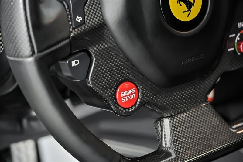 2016 Ferrari California T - Image 24 of 31