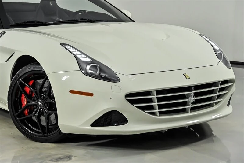 2016 Ferrari California T - Image 3 of 31