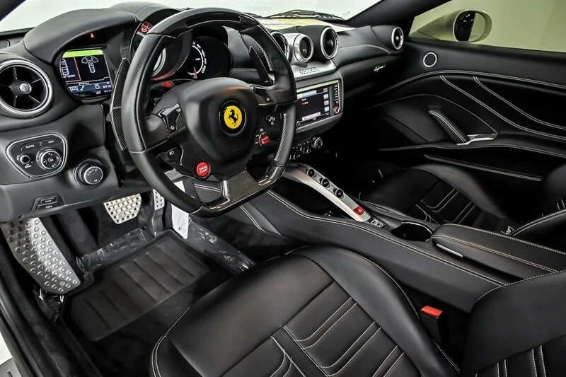 2016 Ferrari California T - Image 20 of 31