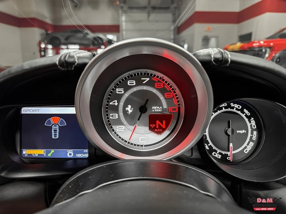 2016 Ferrari California T - Image 19 of 21