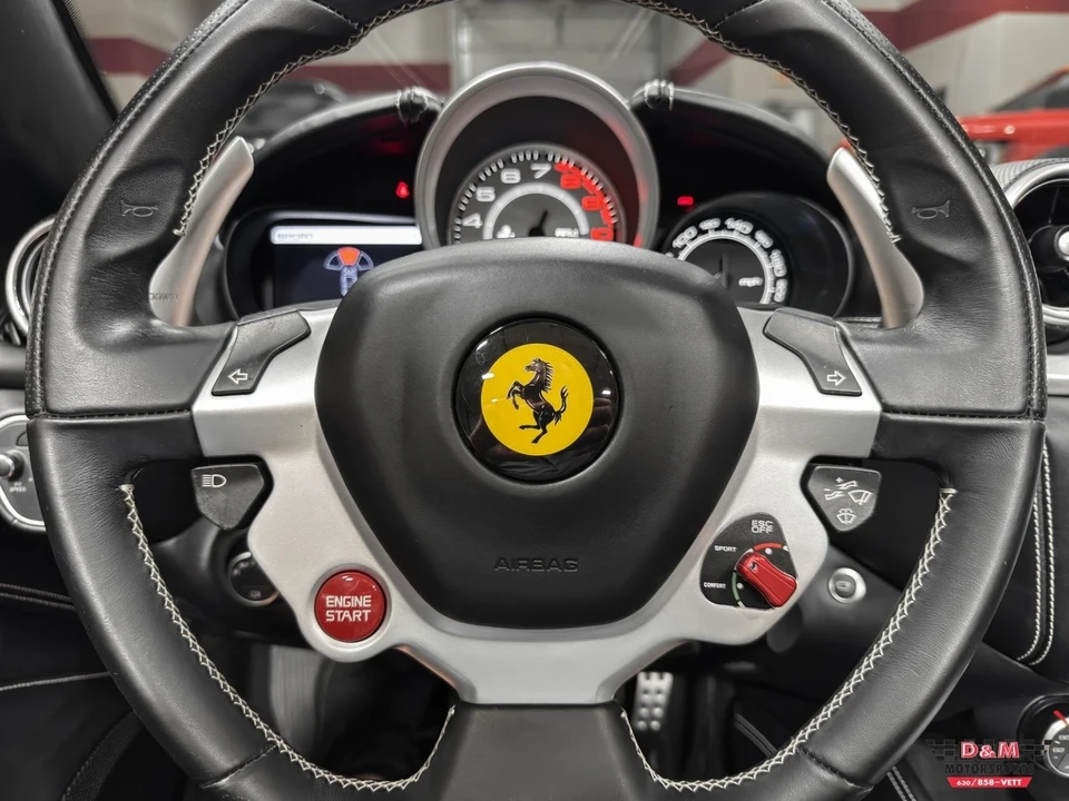 2016 Ferrari California T - Image 18 of 21