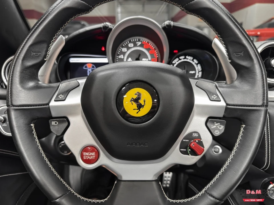 2016 Ferrari California T - Image 18 of 21