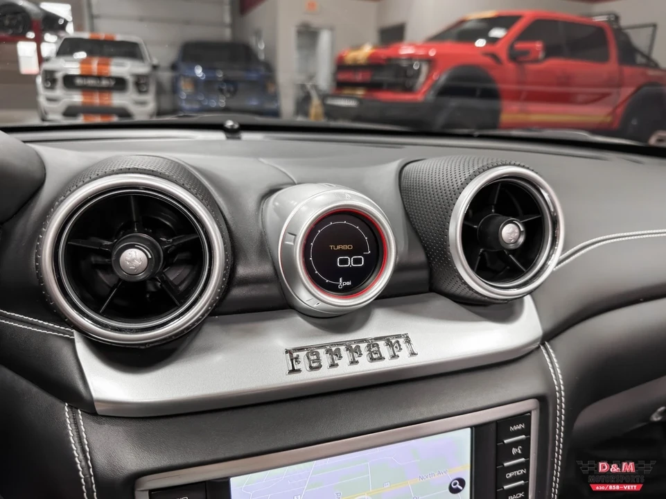 2016 Ferrari California T - Image 21 of 21