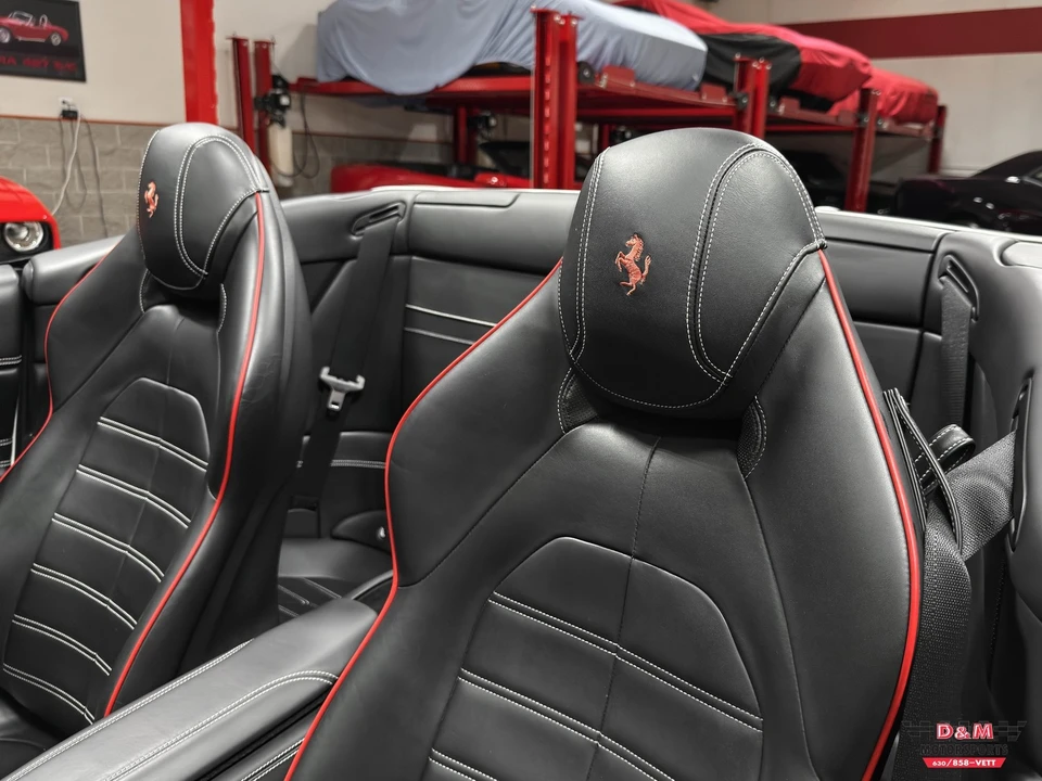 2016 Ferrari California T - Image 29 of 31