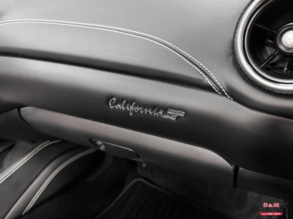 2016 Ferrari California T - Image 17 of 21
