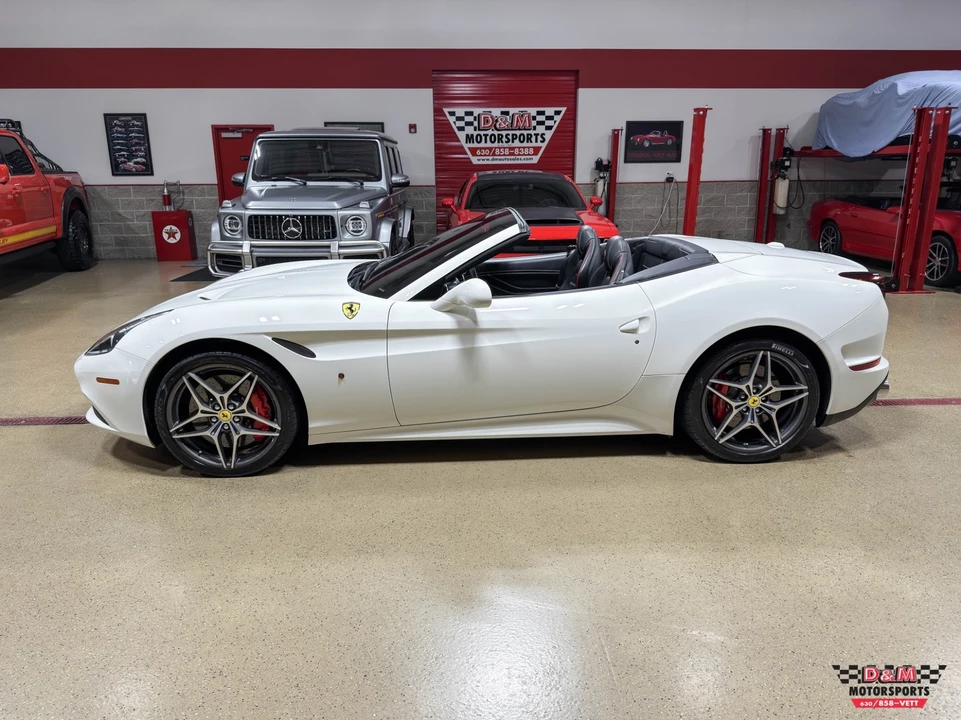 2016 Ferrari California T - Image 2 of 31