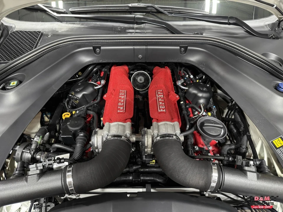 2016 Ferrari California T - Image 10 of 21