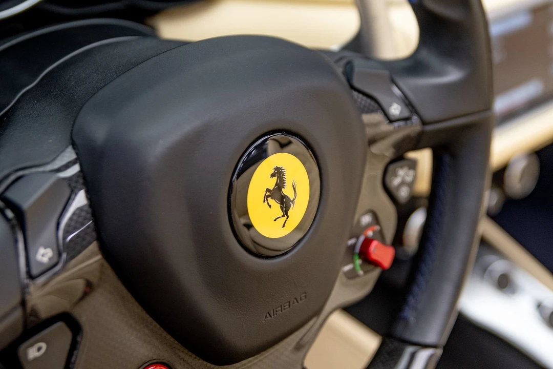 2016 Ferrari California T - Image 25 of 31