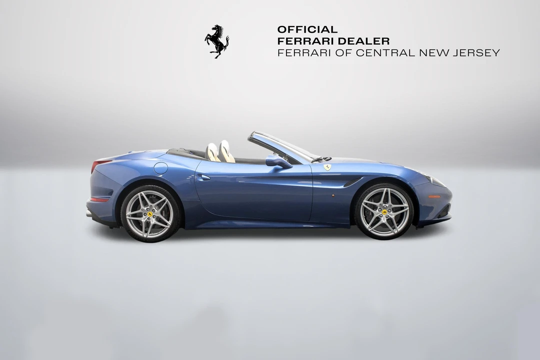 2016 Ferrari California T - Image 2 of 31