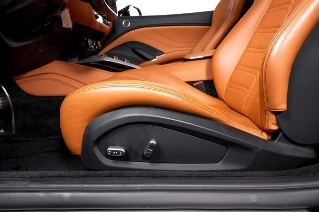 2016 Ferrari California T - Image 25 of 31