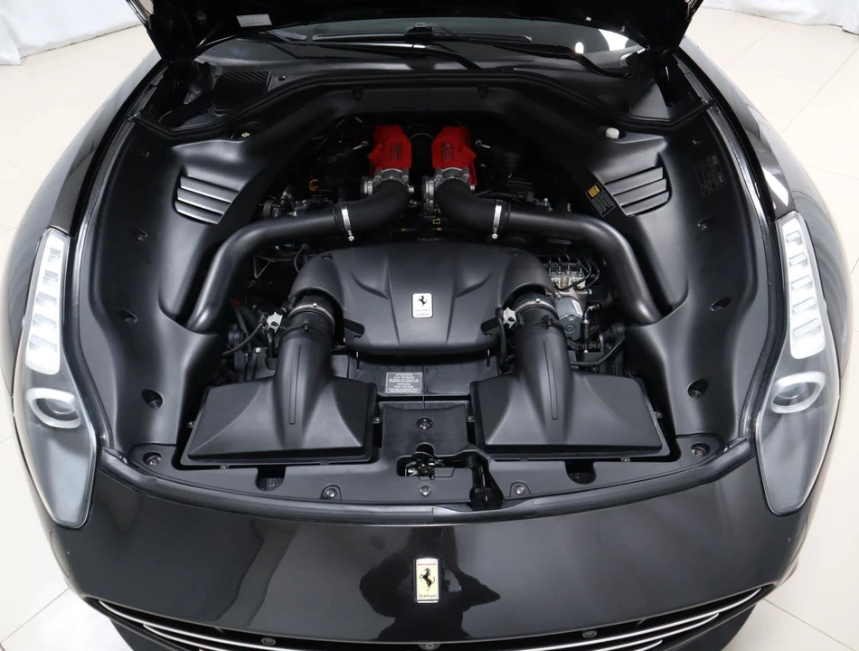 2016 Ferrari California T - Image 19 of 31