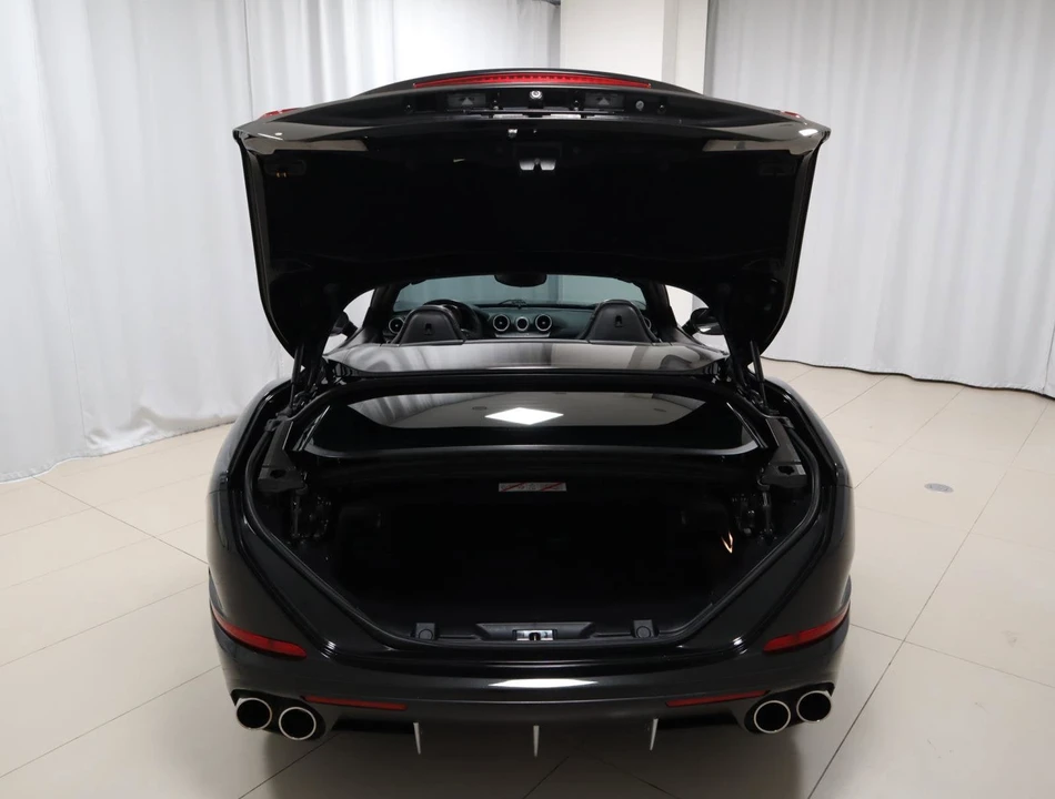 2016 Ferrari California T - Image 20 of 31