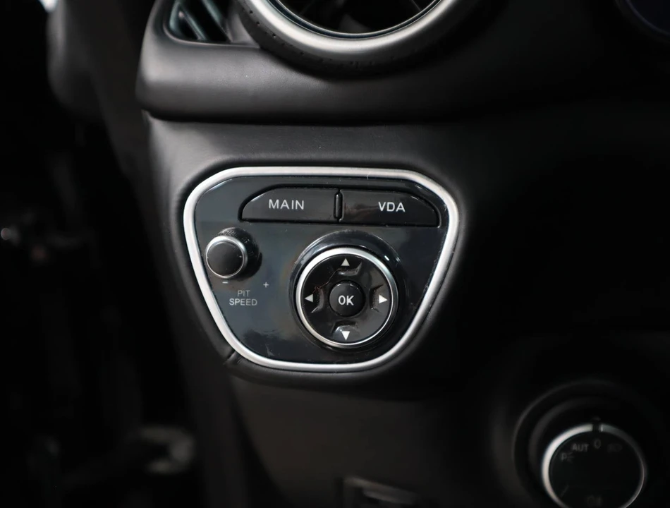 2016 Ferrari California T - Image 26 of 31