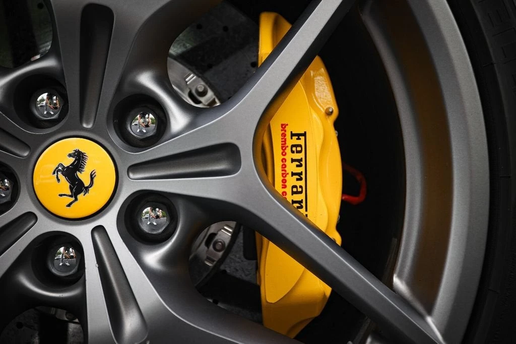 2016 Ferrari California T - Image 17 of 31