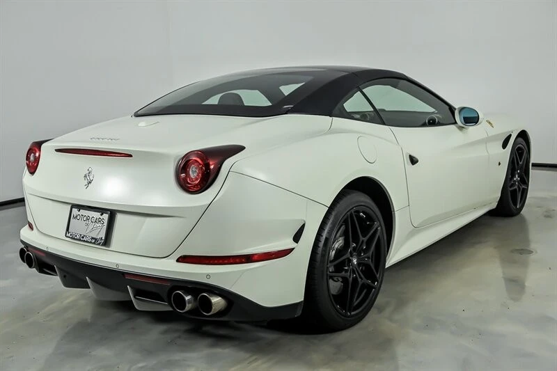 2016 Ferrari California T - Image 13 of 31
